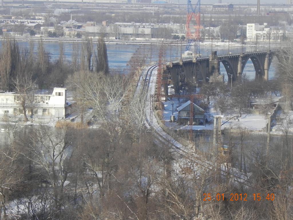 Hotel Rassvet Dnipro Exterior foto