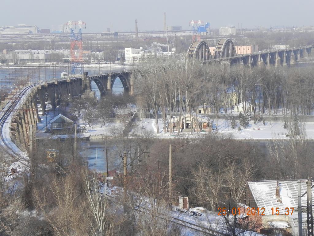 Hotel Rassvet Dnipro Exterior foto