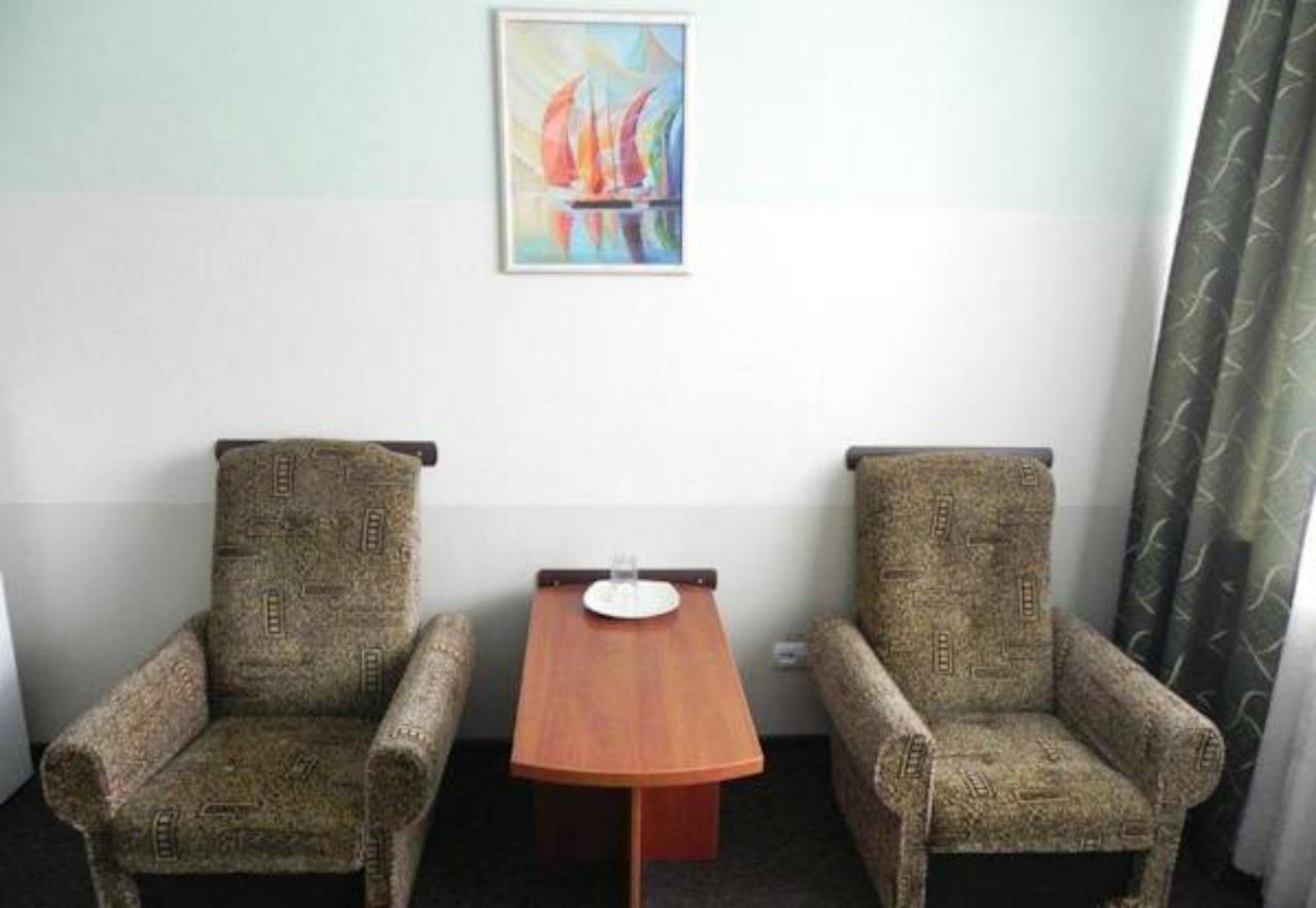 Hotel Rassvet Dnipro Exterior foto