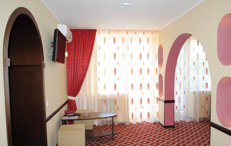 Hotel Rassvet Dnipro Zimmer foto